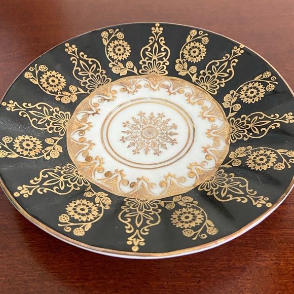 Vintage Winterling Teacup & Saucer Gold & Black on White Bavaria Germany - Picture 4 of 9